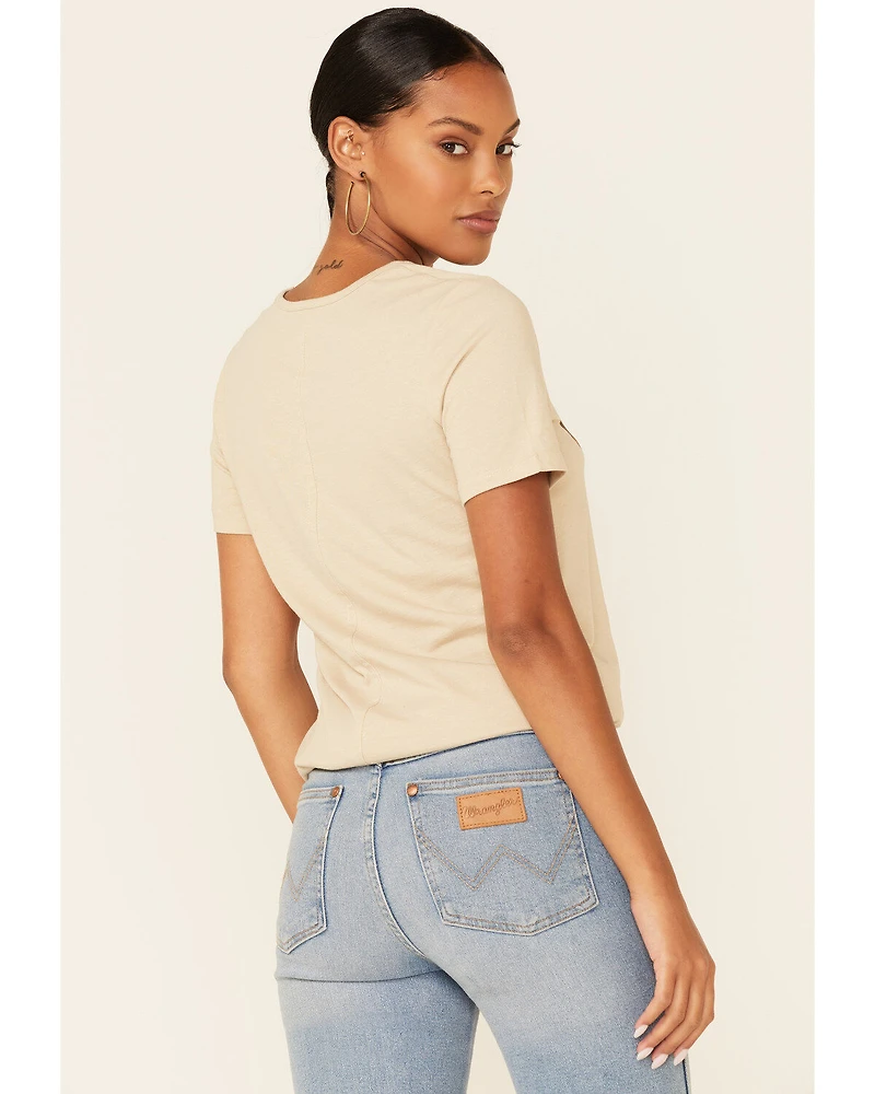 Paramount Network’s Yellowstone Women's Dutton Ranch Steerhead Graphic Short Sleeve Tee