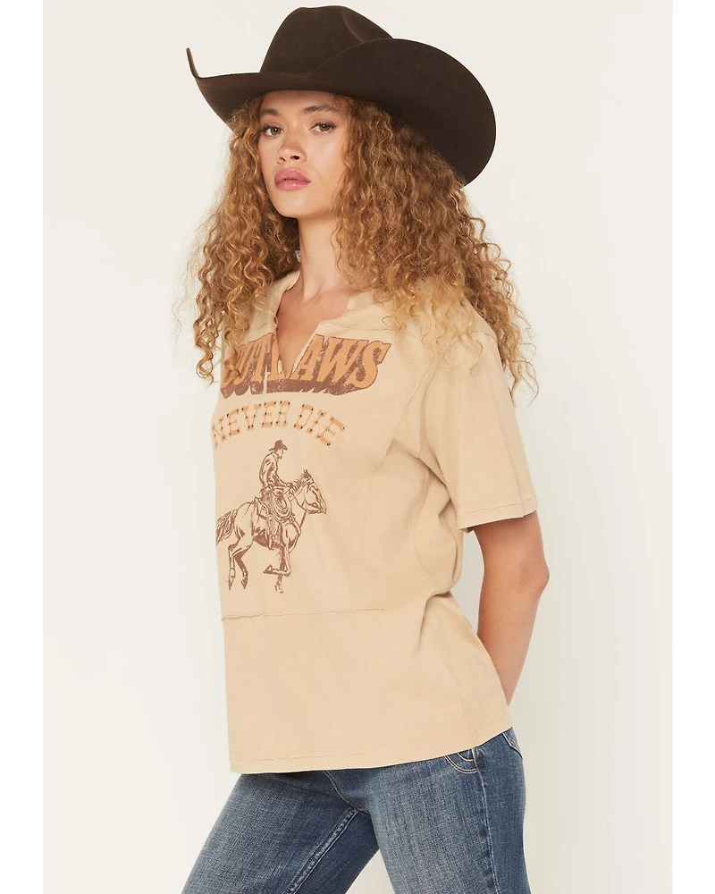 Idyllwind Women's Outlaws Never Die Short Sleeve Graphic Tee