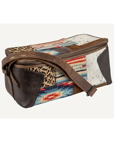 STS Ranchwear by Carroll Women's Chaynee Mountain Maddi Makeup Carry All