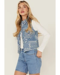 Wrangler Retro Women's Bandana Print Cropped Sleeveless Snap Western Shirt