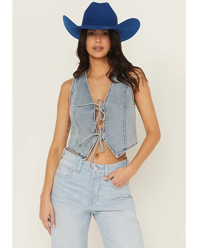 26 International Women's Light Wash Tie-Front Denim Vest