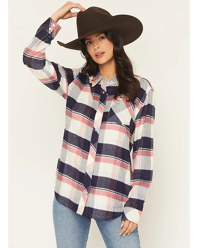 Idyllwind Women's Skip Jack Plaid Print Long Sleeve Snap Flannel Shirt