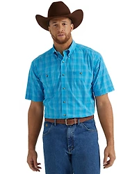 George Strait by Wrangler Men's Plaid Print Short Sleeve Button-Down Stretch Western Shirt - Tall