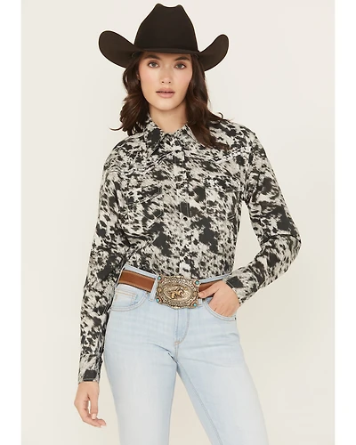 Cowgirl Hardware Women's Cowhide Print Long Sleeve Snap Stretch Western Shirt