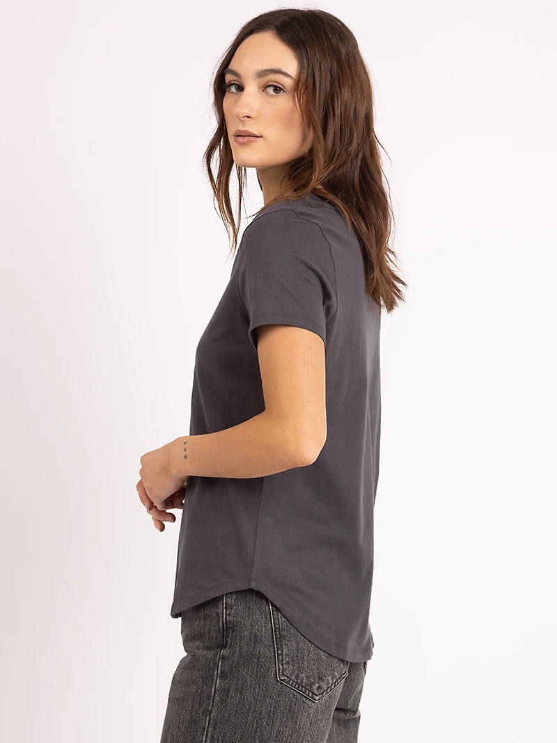 vickie v neck t-shirt