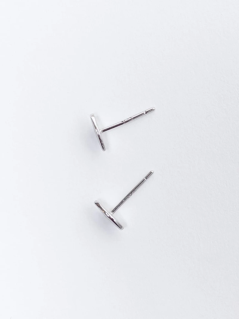 astra stud earrings silver
