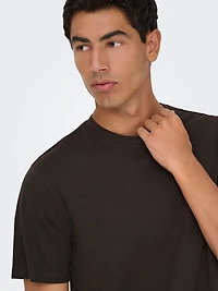 max basic tee