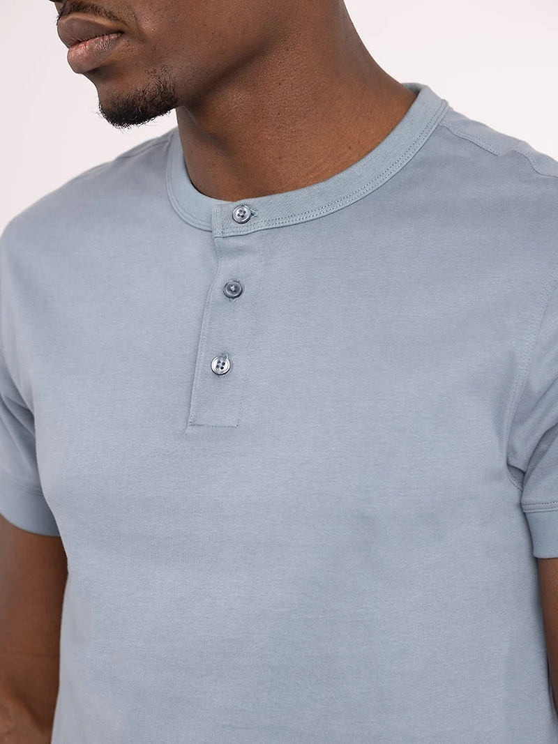 jeremy 3 button henley