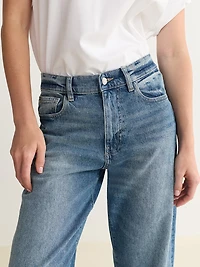 BNA soft curve barrel jeans sadie