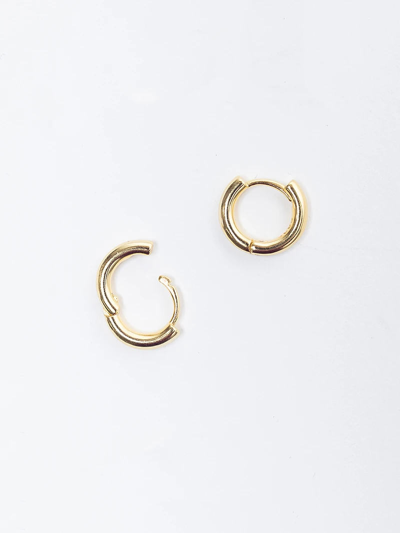 mini huggie earrings gold