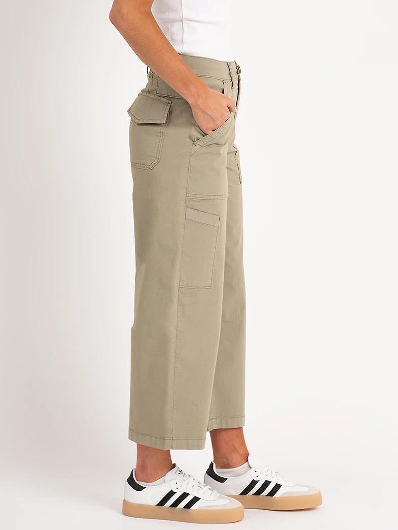buffy high rise utility crop olive