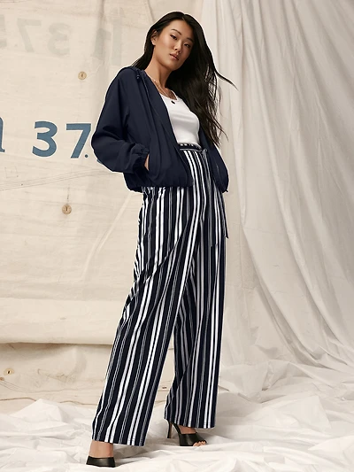 Wide-leg casual pull-on pant