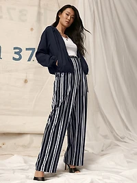 Wide-leg casual pull-on pant