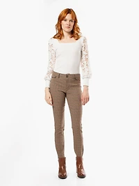 Long-sleeve semi-fitted t-shirt