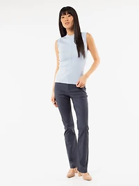 Sleeveless fitted pullover sweater