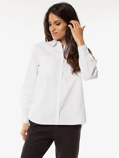 Loose tunic with buttons