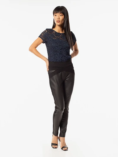Skinny fitted pull-on pant