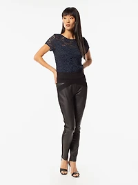 Skinny fitted pull-on pant