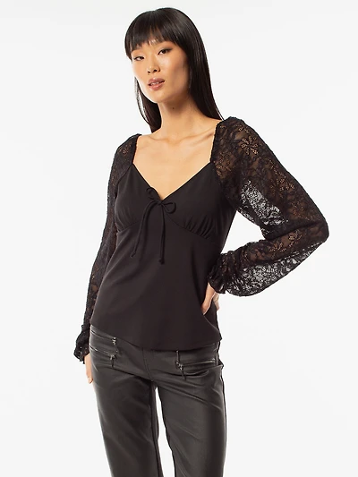 Long-sleeve semi-fitted t-shirt