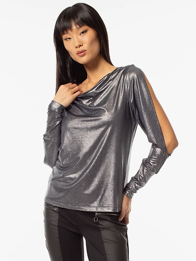 Semi-fitted t-shirt