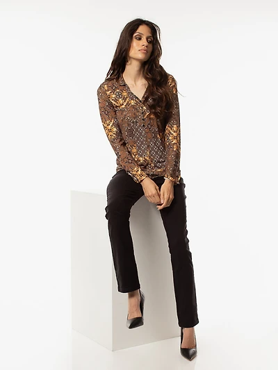 Long-sleeve semi-fitted t-shirt