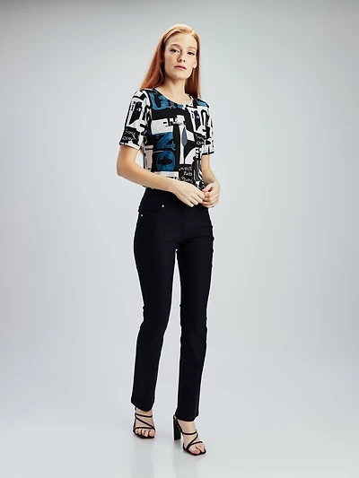 Fitted casual pull-on pant