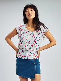 Short-sleeve semi-fitted t-shirt