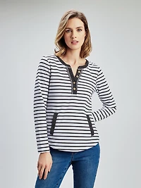 Long-sleeve semi-fitted t-shirt