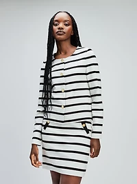 Long-sleeve knit semi-fitted vest