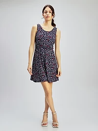 Robe courte évasée en tricot