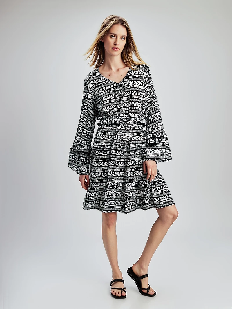 Robe courte évasée