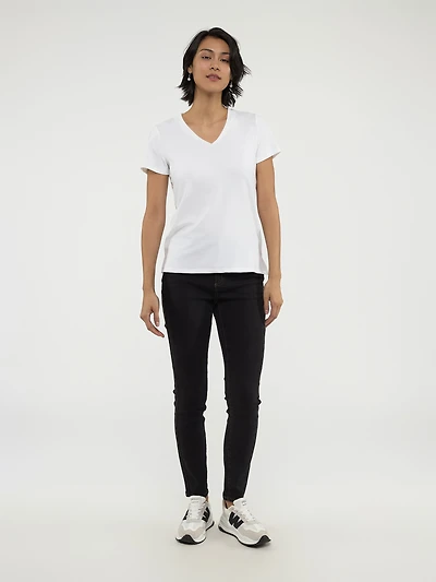 Short-sleeve semi-fitted t-shirt