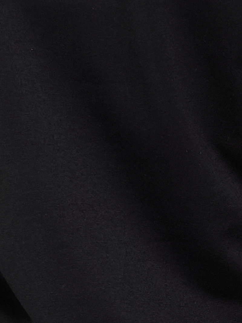 Long-sleeve semi-fitted t-shirt