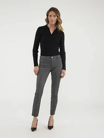 Narrow fitted pant
