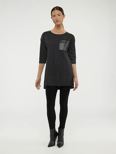 3/4-sleeve semi-fitted tunic