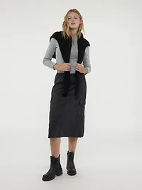 Long-sleeve semi-fitted t-shirt