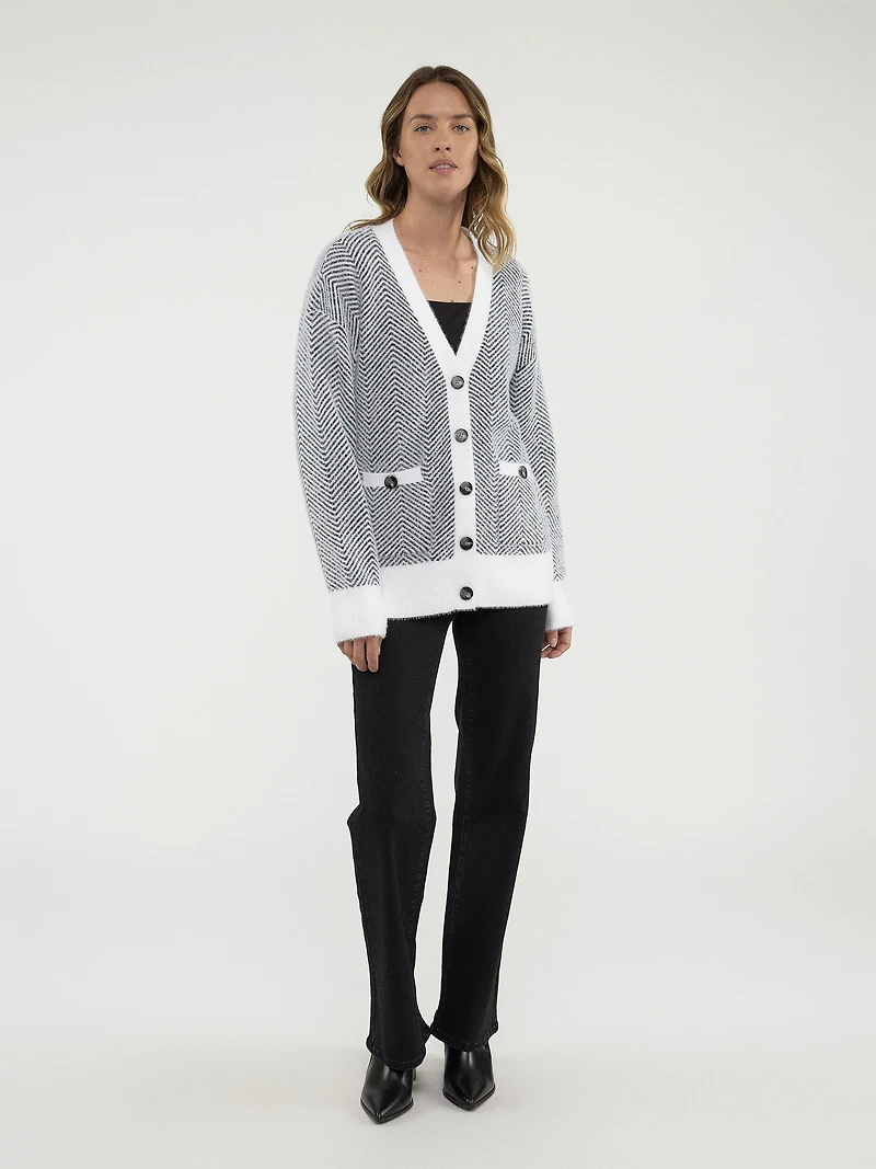 Long-sleeve loose knit cardigan