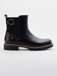 Low heels boots