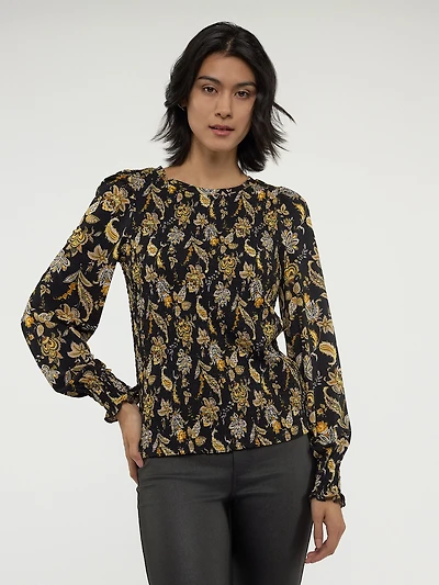 Long-sleeve semi-fitted t-shirt