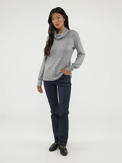 Long-sleeve semi-fitted t-shirt