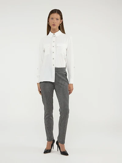 Long-sleeve semi-fitted blouse with buttons