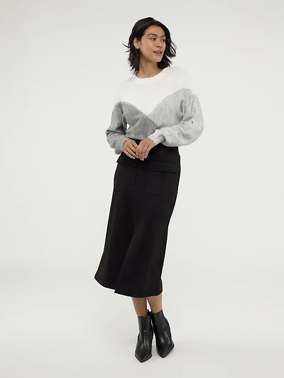 A line long knit skirt