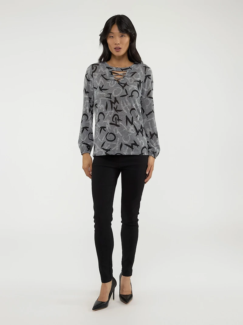 Long-sleeve semi-fitted t-shirt