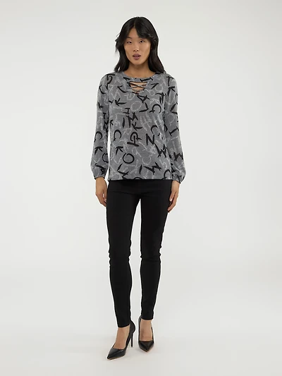 Long-sleeve semi-fitted t-shirt