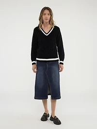 Long-sleeve loose pullover sweater