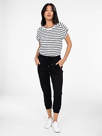 Skinny fitted knit pull-on capri
