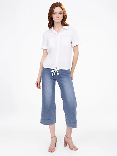 Short-sleeve semi-fitted blouse with buttons