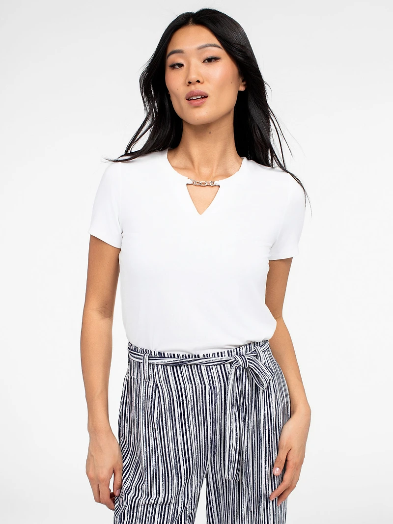 Short-sleeve fitted t-shirt