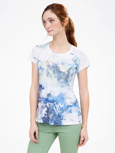 Short-sleeve semi-fitted t-shirt