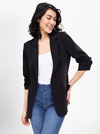 Semi-fitted 3/4 sleeve blazer